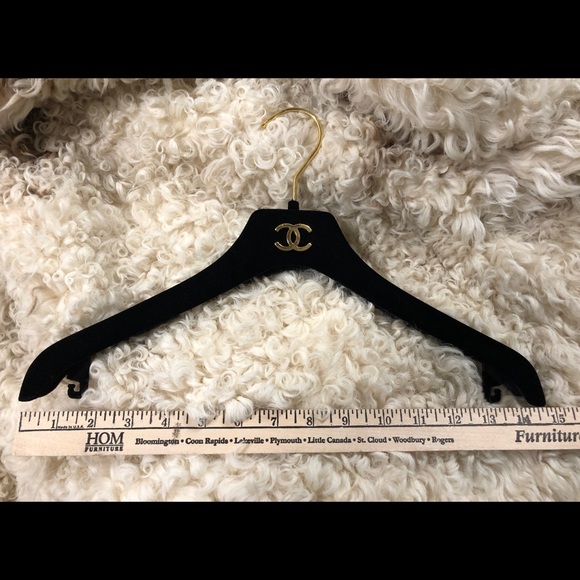 CHANEL hanger - Picture 3 of 5